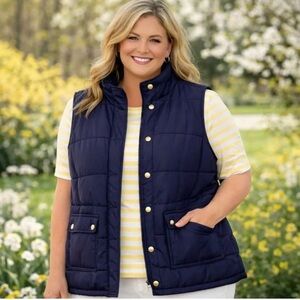 Crown & Ivy Quilted Navy Vest Size 3X Women's Like New | Side Zip